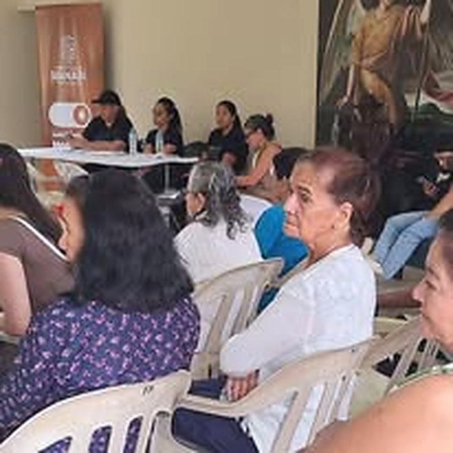 Personas mayores: voz